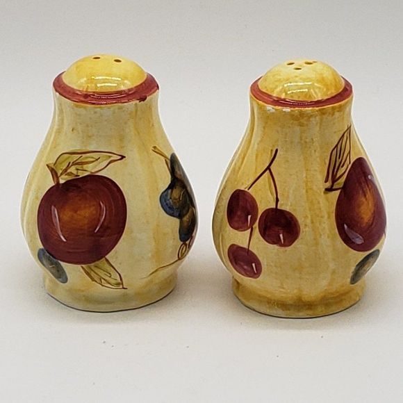 Yellow Red Variety Fruit Vintage Ceramic Salt & Pepper Shaker Set - Picture 9 of 11